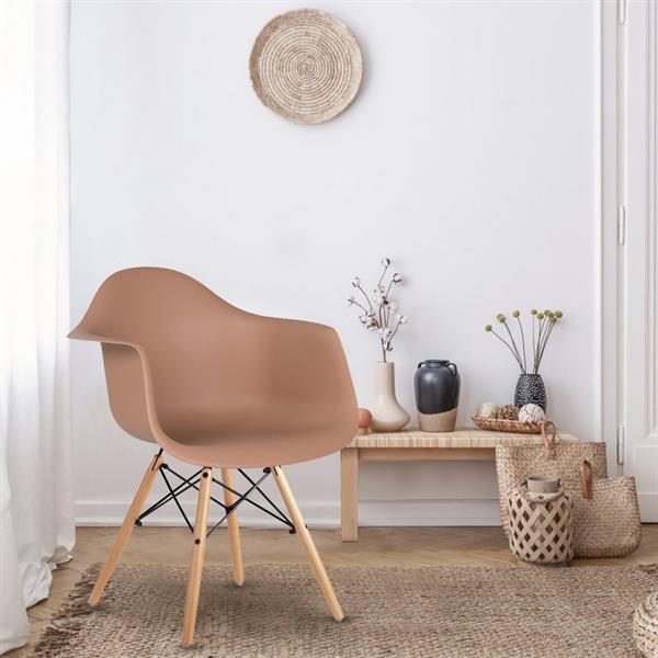 Sedie design da cucina con braccioli color cammello - Federica
