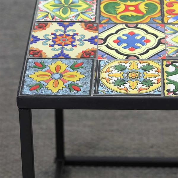 Set 2 tavolini da caffè con ripiano in ceramica e struttura in metallo