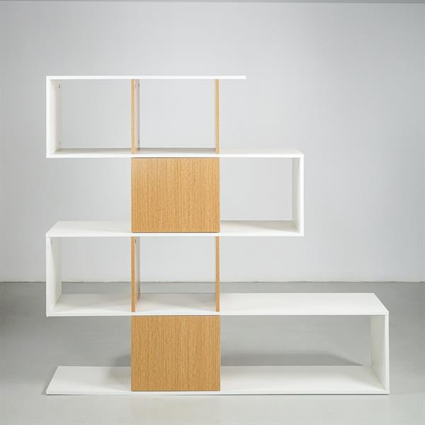Libreria zig zag 4 ripiani in legno bianco e naturale 145x145 cm
