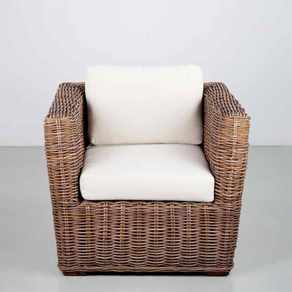 Poltrona da esterno in rattan grigio con cuscini ecrù 84x83x73 cm - Kubu