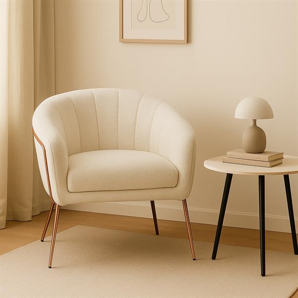 Poltrona in tessuto teddy crema con gambe metallo - Cloud