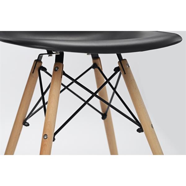 Set 4 sedie design nere con gambe in legno - Ester
